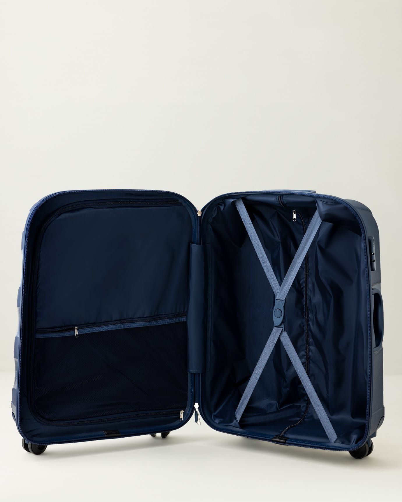 Medium Navy Blue Travel Suitcase - Durable Luggage