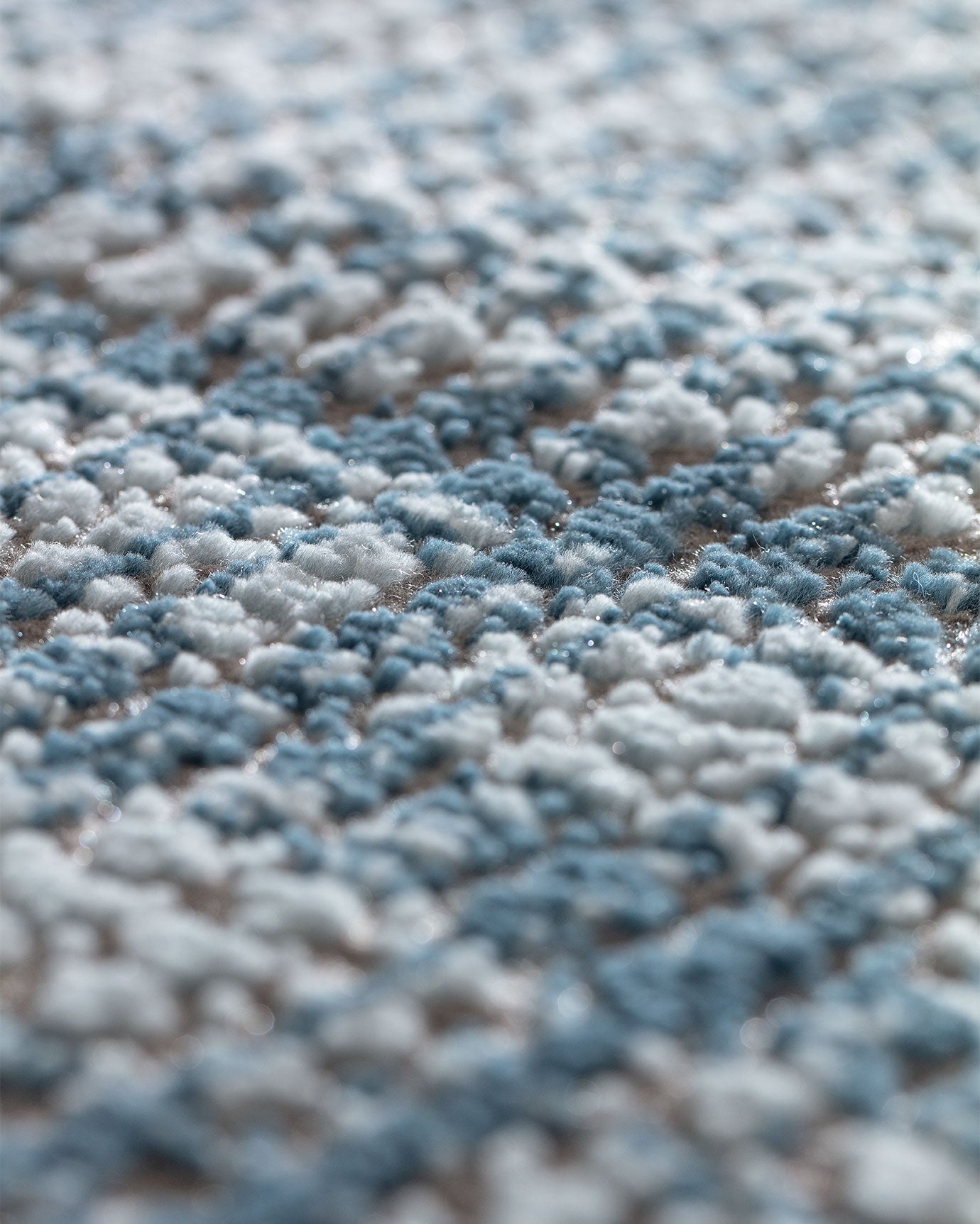 Weicher Polyester-Teppich – Modernes graues Krabbenmuster mit Fransenrändern