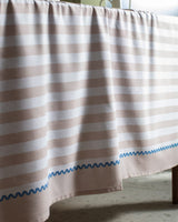 Polycotton Blend Tablecloth - Louve Weave for Elegant Dining