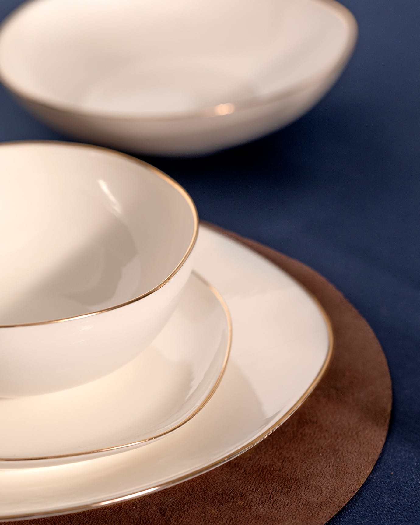 New Bone Alette 6-Person Dinner Set - Gold-Rimmed White