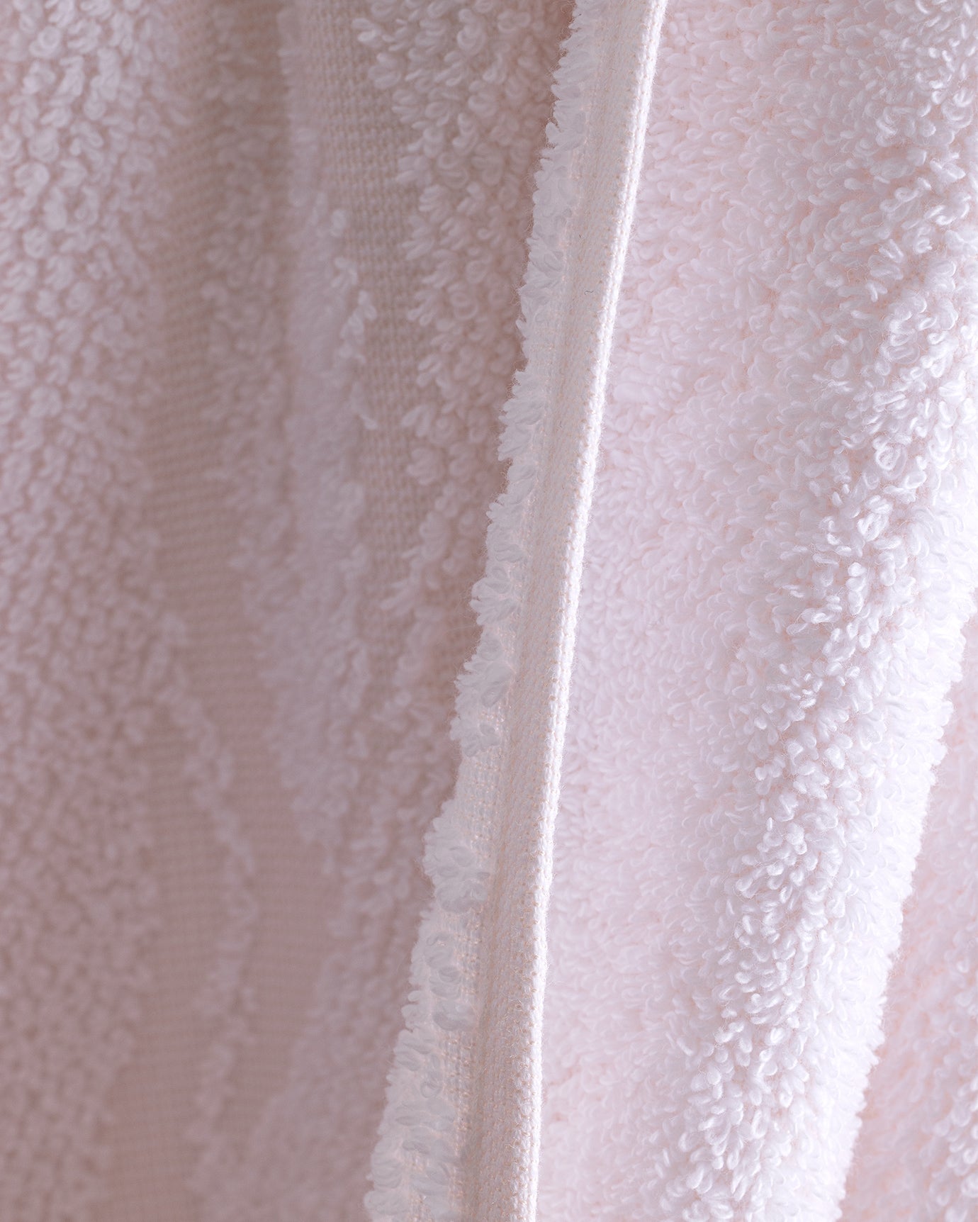 Powder Pink Cotton Bath Towel - Ultra Soft & Absorbent