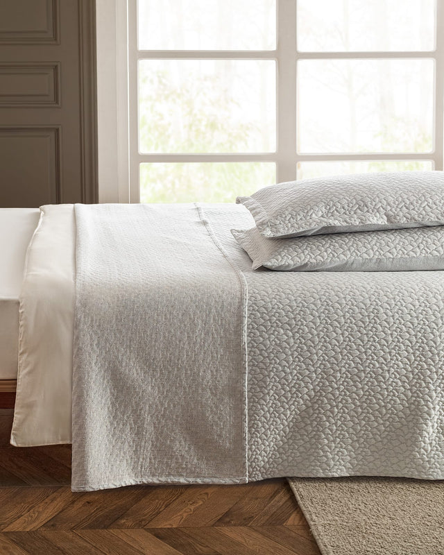 Double Bedspread Quilted Cover - Soft & Stylish