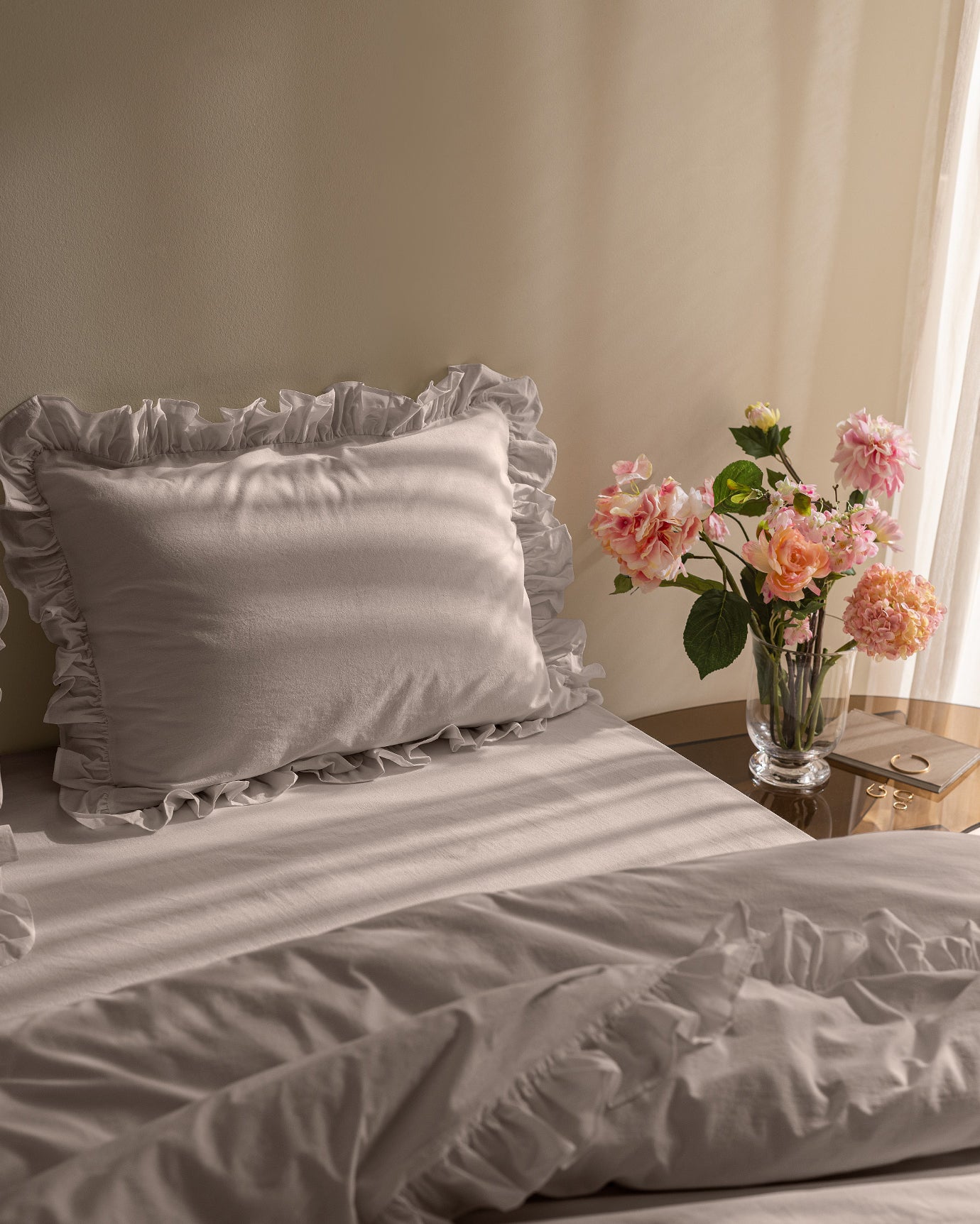 100% Cotton King Size Duvet Cover Set - Ruffled & Flat Washed