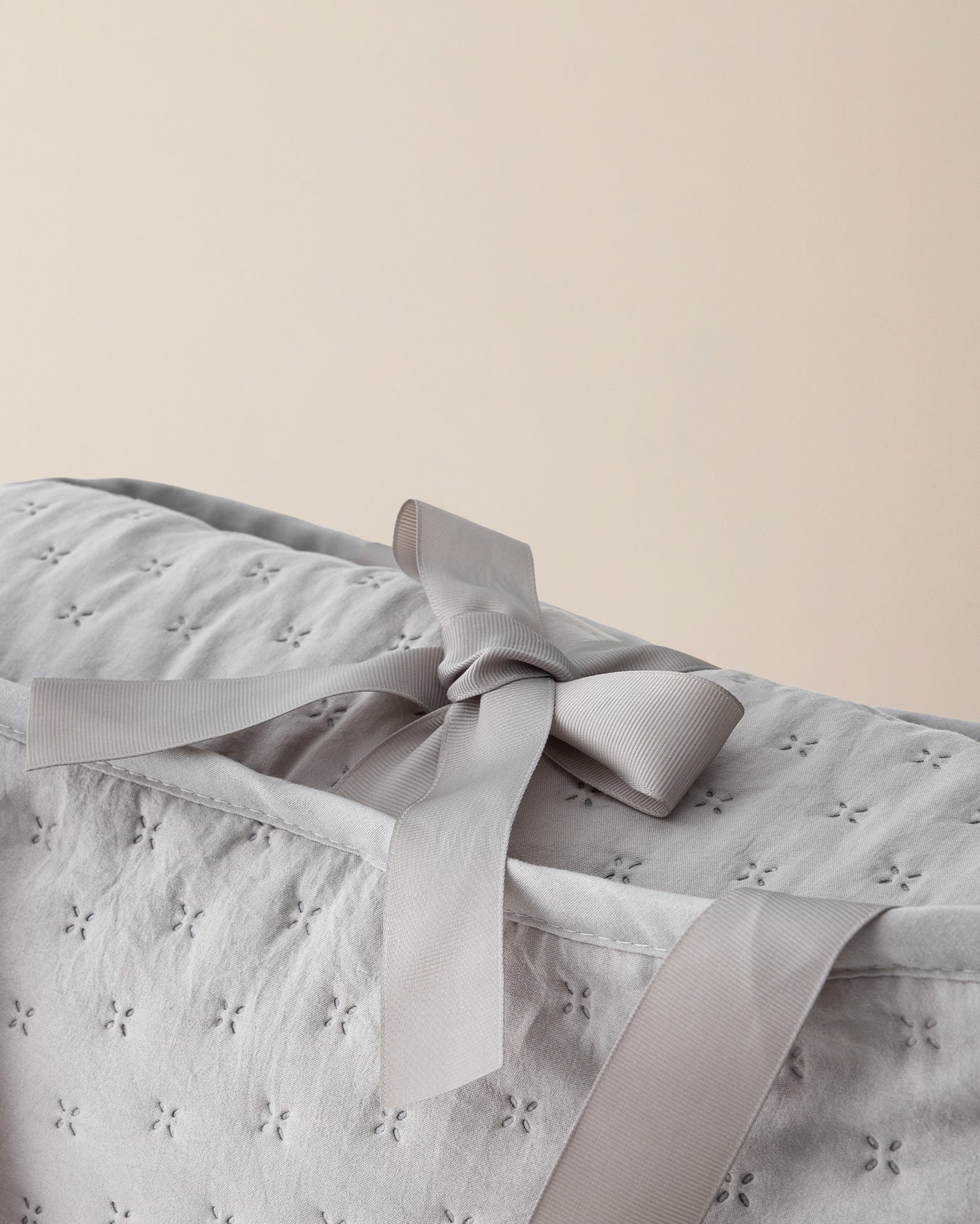 Double Bedspread - Elegant Bed Cover for Bedroom Decor