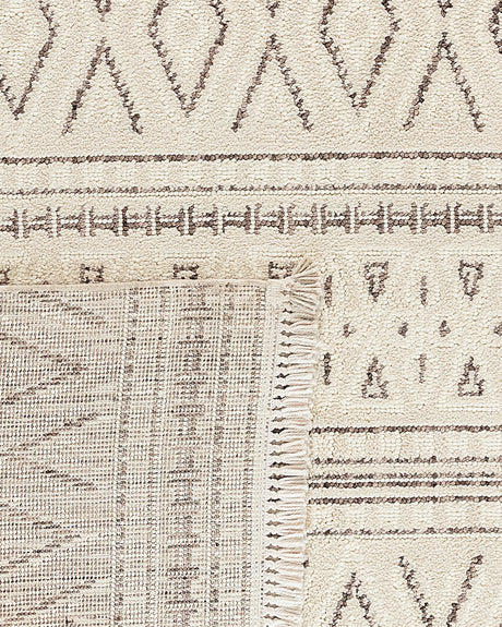 Chessy Cream Area Rug - Soft Living Room Carpet