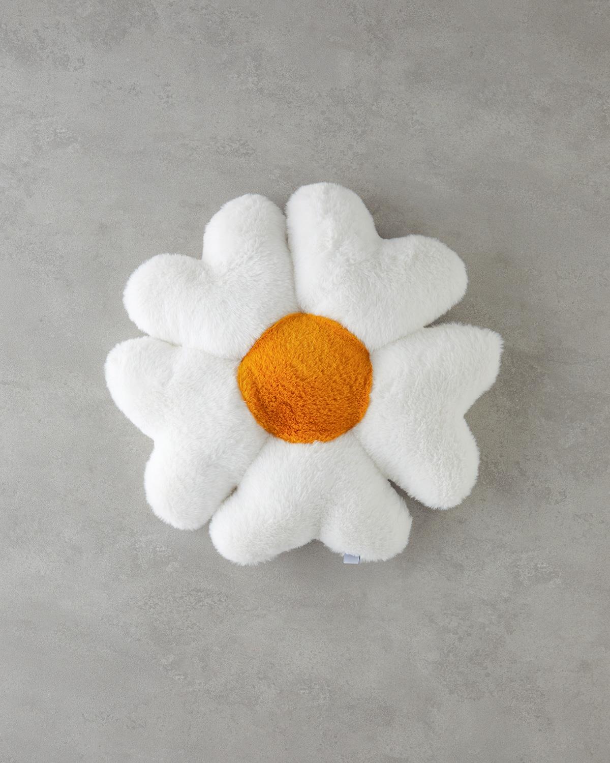 Premium Soft Plush Daisy Accent Pillow   White