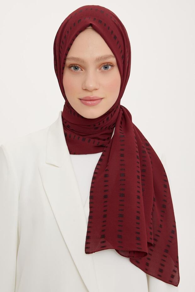 Dashed Line Detailed Breathable Shawl - TryAladdin