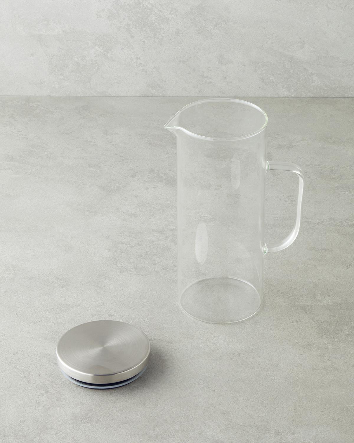 Professional Grade Glass Beverage Pitcher 1.5L Clear