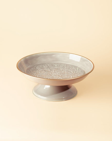 Sleek Metal Serving Bowl - Contemporary Tableware Design