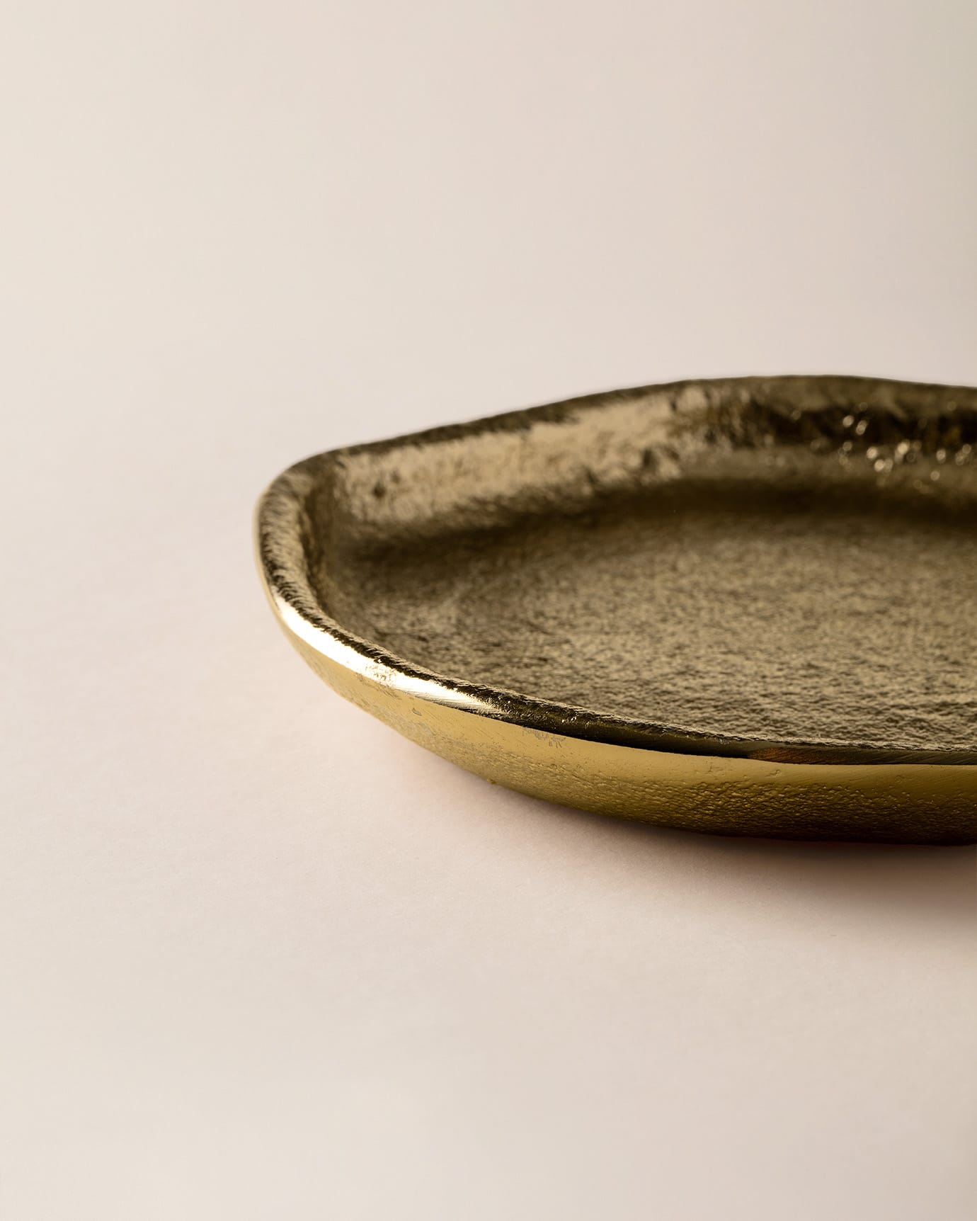 Aluminum Decorative Plate - Violettes Gold Finish