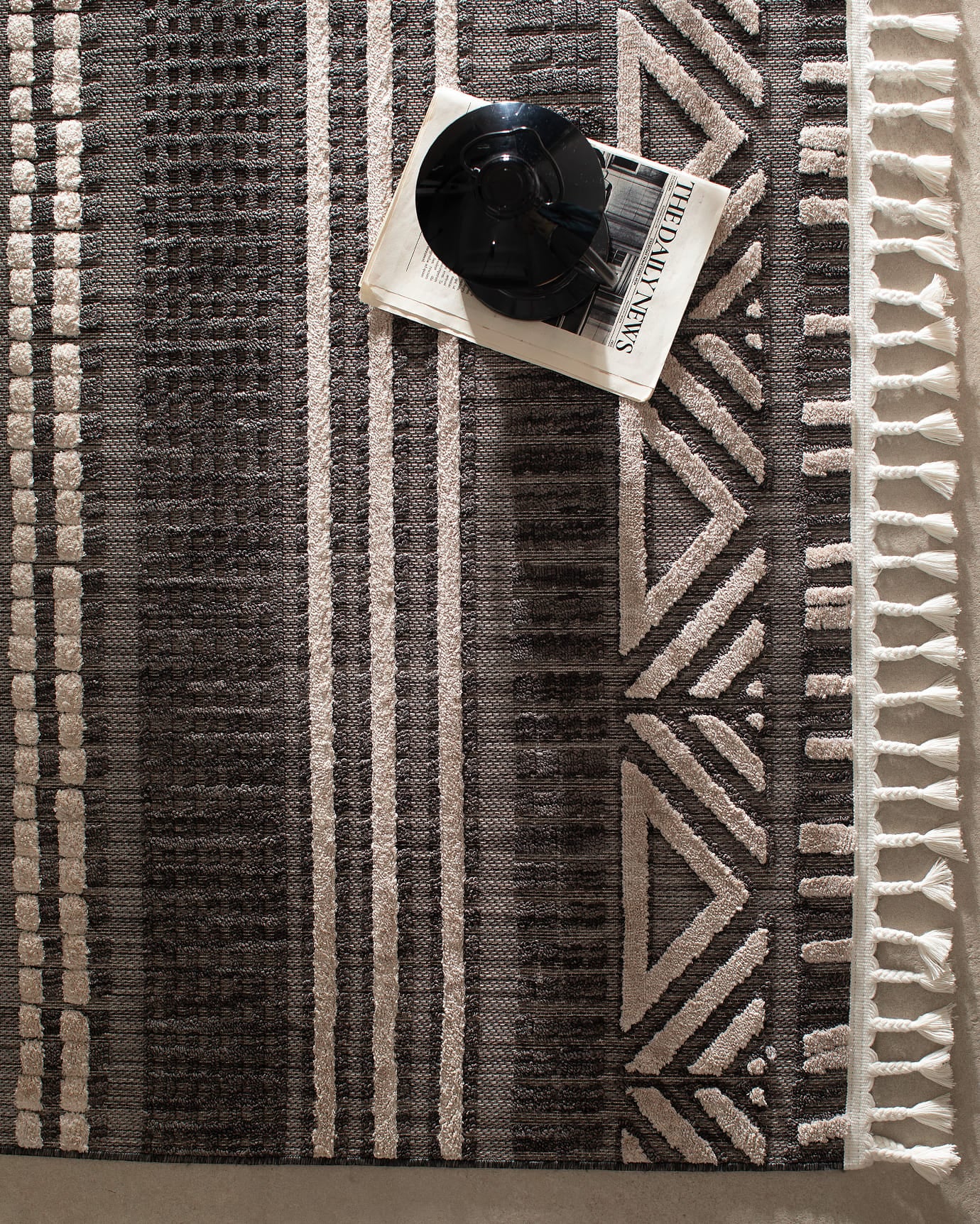 Archard Modern Area Rug - Versatile Home Decor Carpet