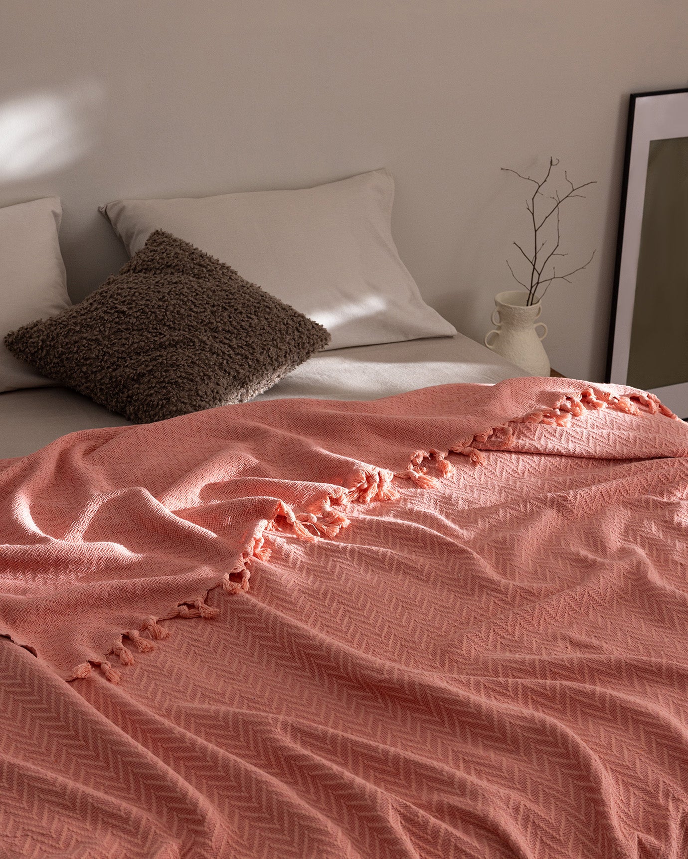 Elegant Powder Pink Twin Bedspread