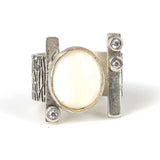 Anillo abierto de corteza de árbol de plata de ley 925 con nácar y circonitas