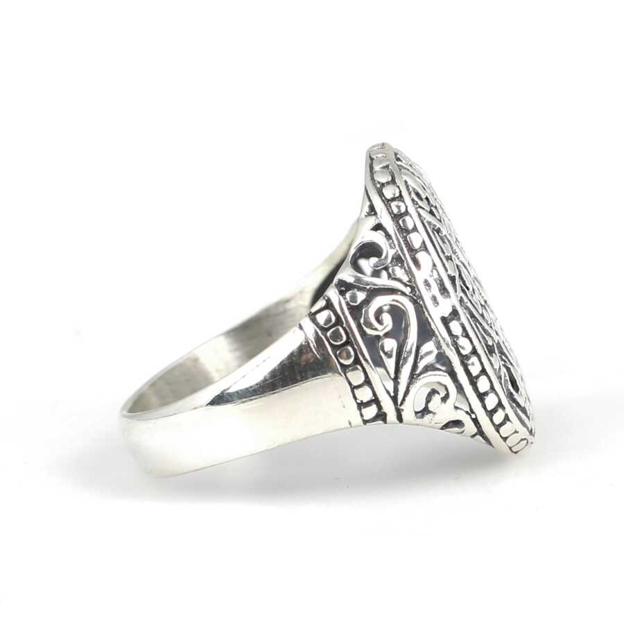 Anillo ovalado de plata esterlina 925 premium con engaste de bisel fundido