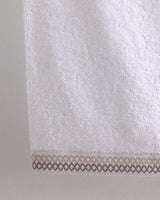 Serviette de bain en coton Topaze - Douce, absorbante et à séchage rapide, blanc/beige
