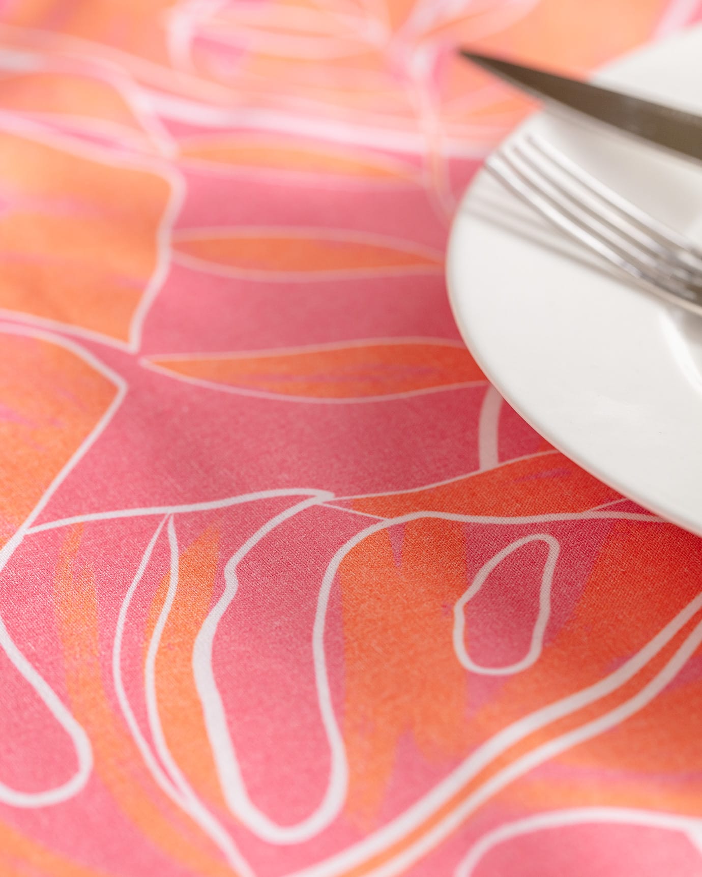 Polycotton Tablecloth | Durable & Washable Dining Room Decor