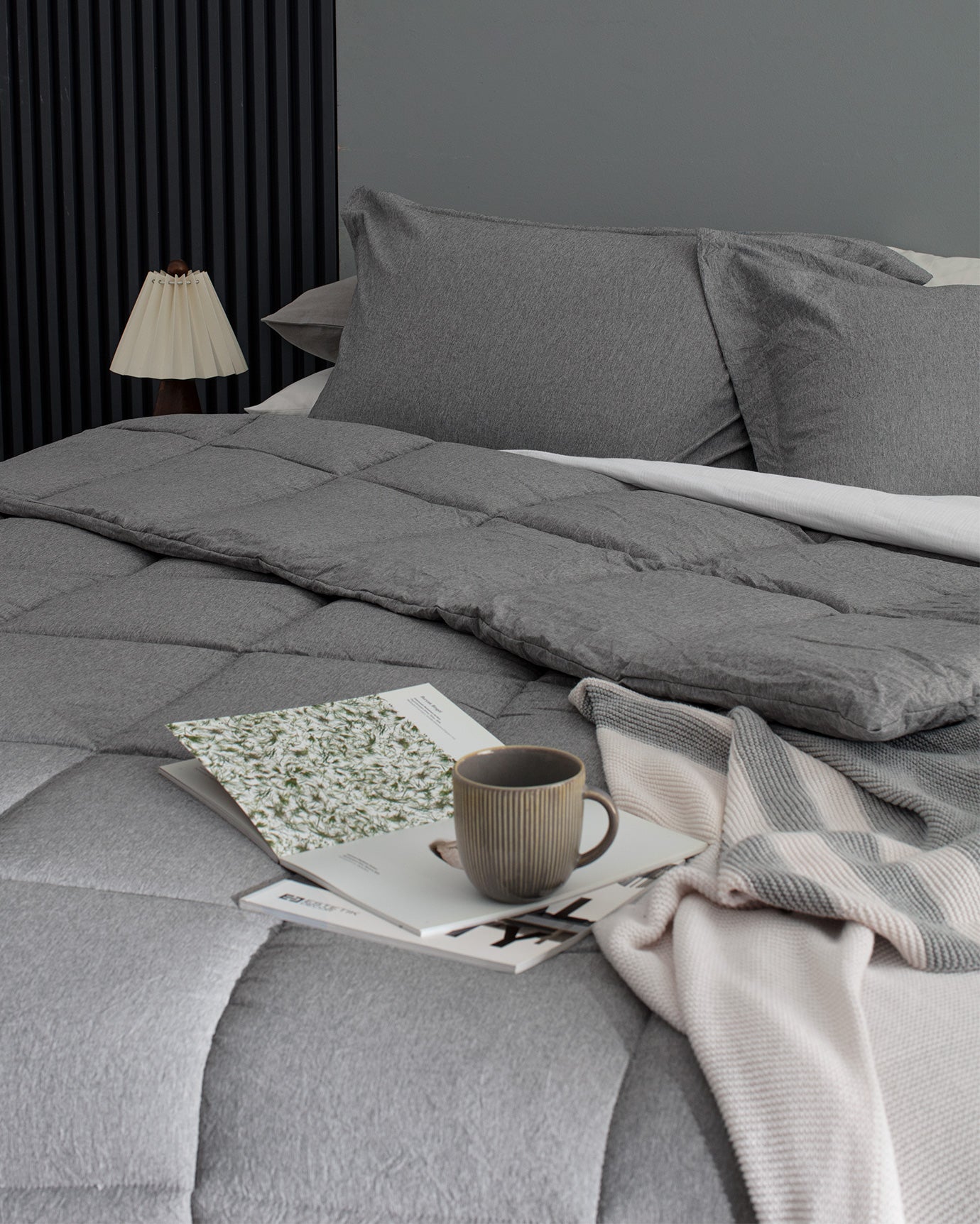 Soft Polyester Double Bedding Set - Modern Comfort & Relaxing Sleep