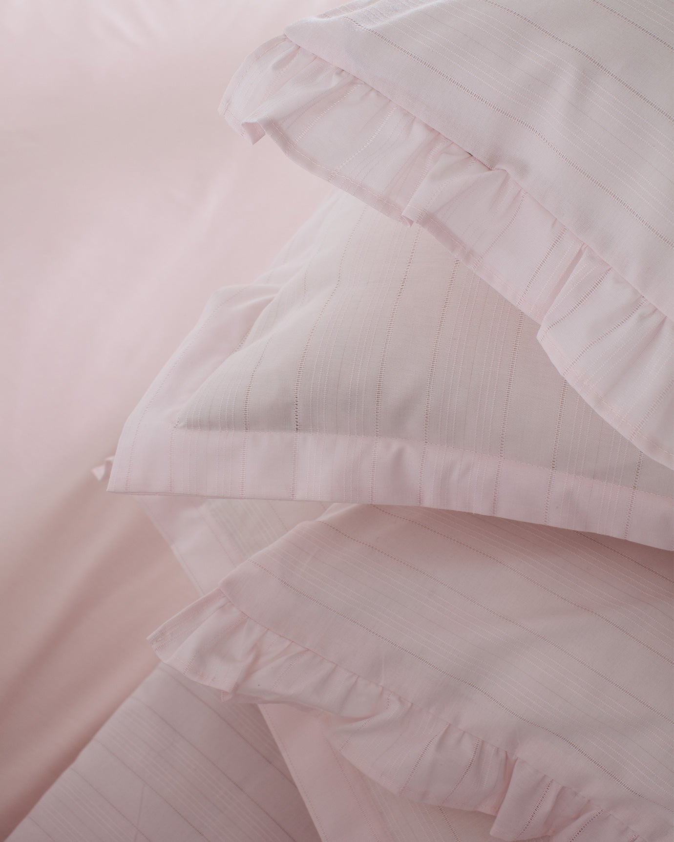 100% Cotton King Size Duvet Cover Set - Ruffled Design