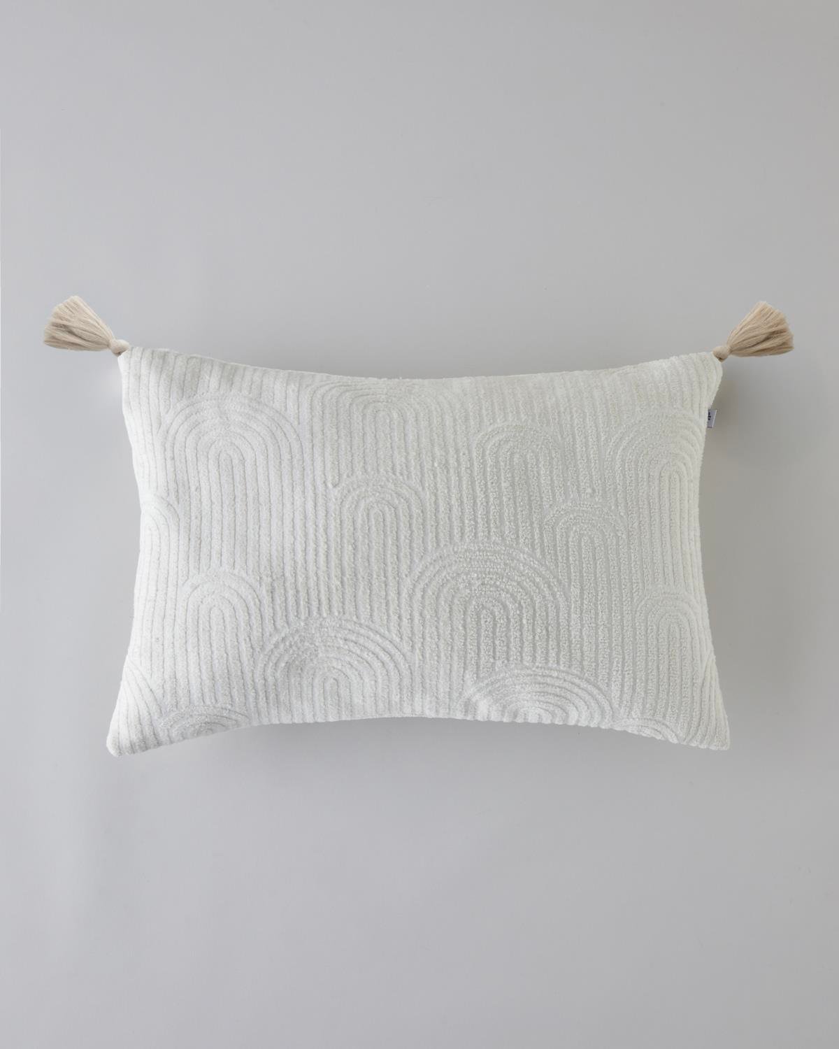 Premium Jacquard Decorative Throw Pillow Cream
