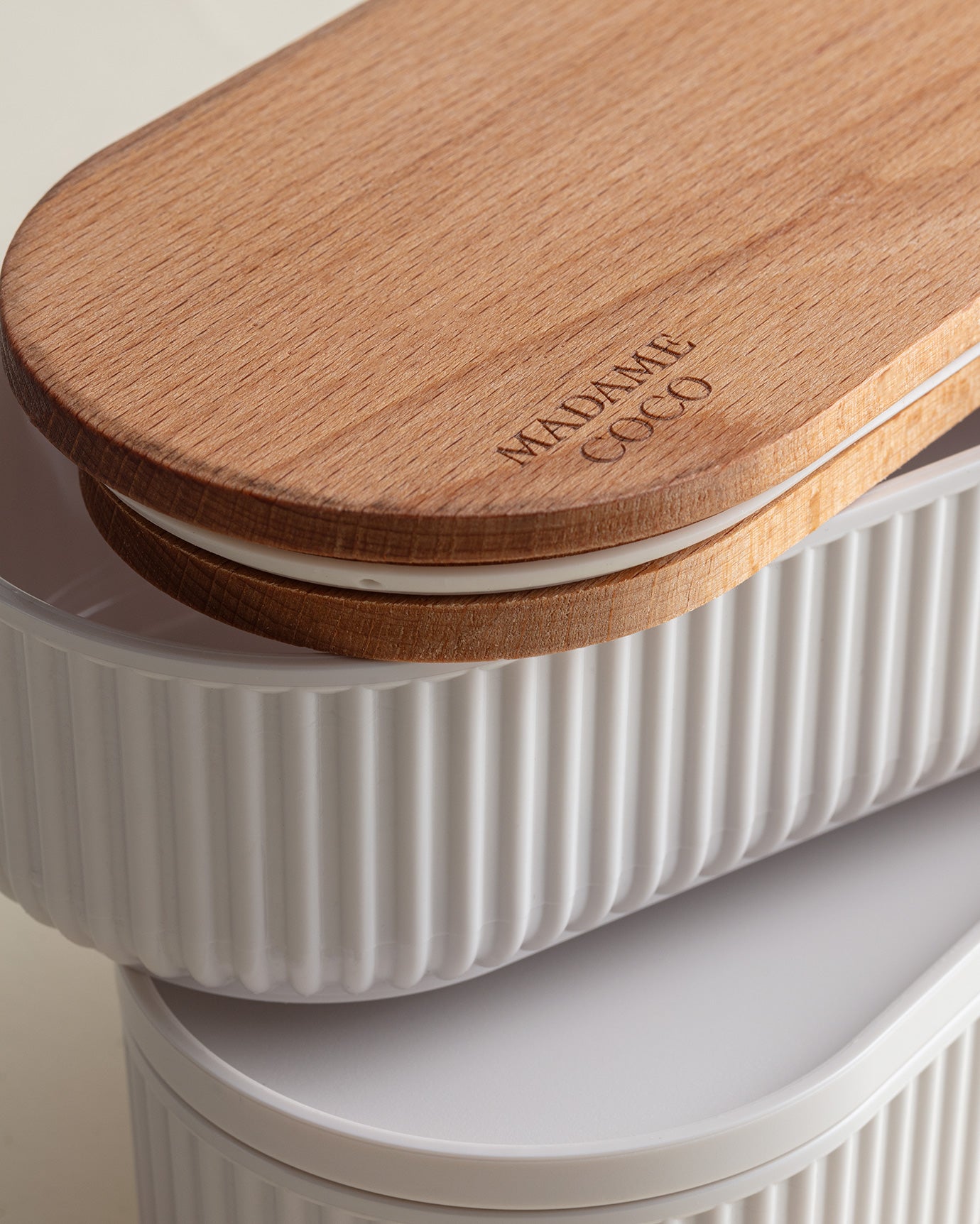 Mintgroene 2-delige lunchbox set voor voedselopslag met houten deksels - 2x500ml inhoud