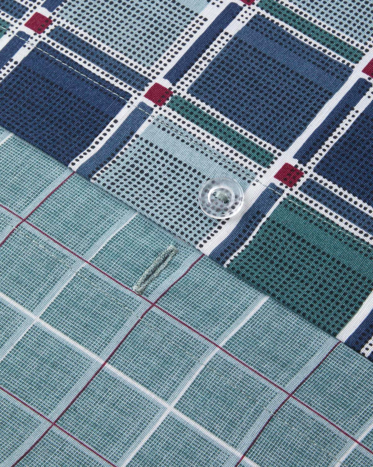 Hochwertige bügelleichte Bettbezuggarnitur für Doppelbett in gepunktetem Vichy-Karo, dunkelblau/grün