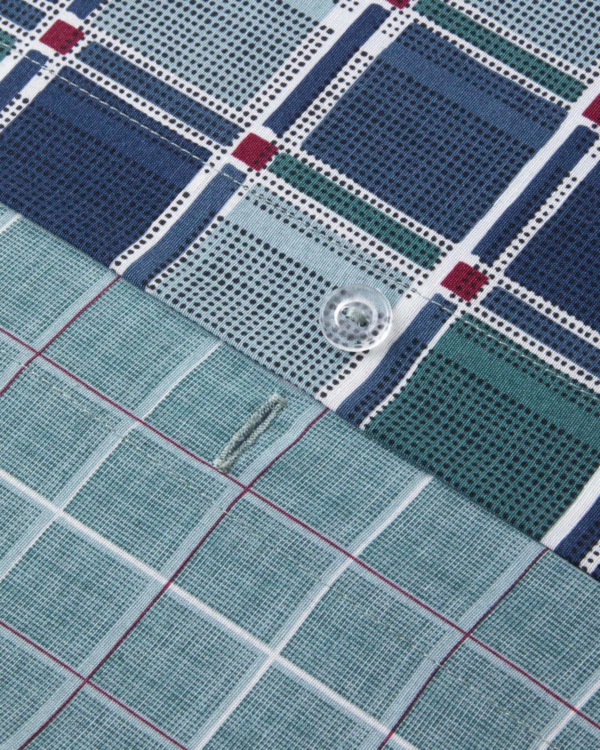 Hochwertige bügelleichte Bettbezuggarnitur für Doppelbett in gepunktetem Vichy-Karo, dunkelblau/grün