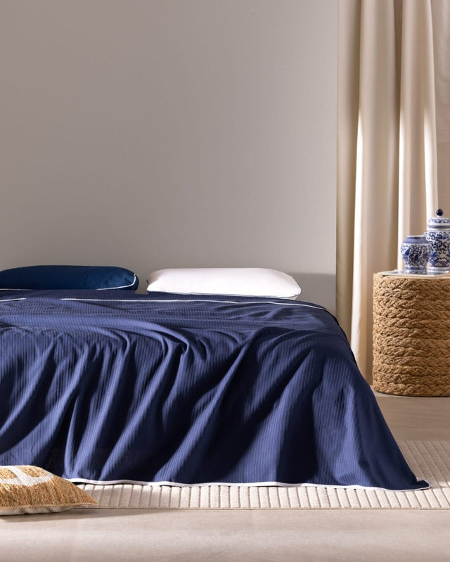 Double 100% Cotton Piped Bed Blanket - Soft & Breathable Summer Throw - Navy White - TryAladdin