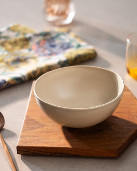 Durable Porcelain Serving & Presentation Bowl - Timeless Elegance - TryAladdin