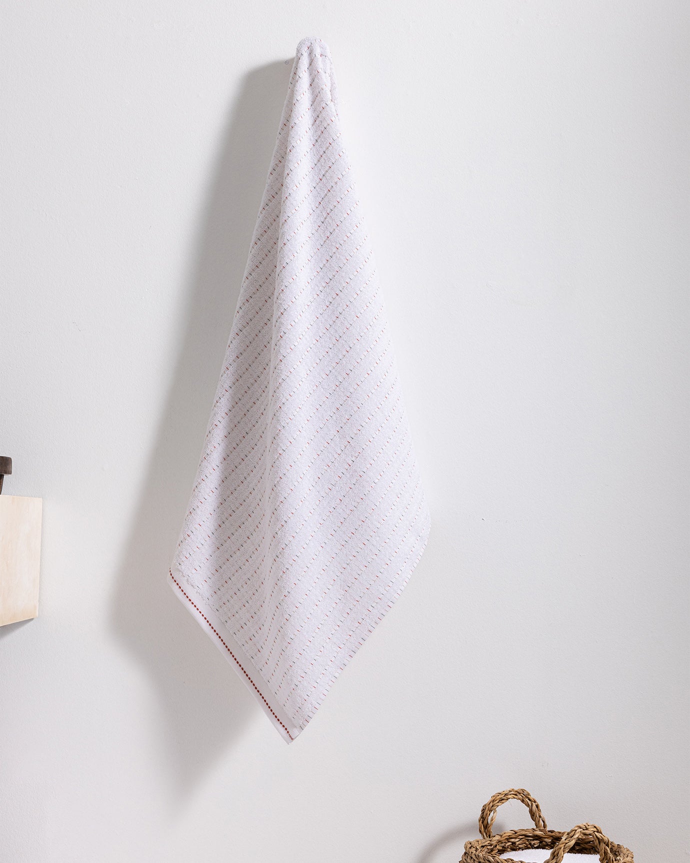 Elegant Porcelain Tea Set - Grenat Inspired Design