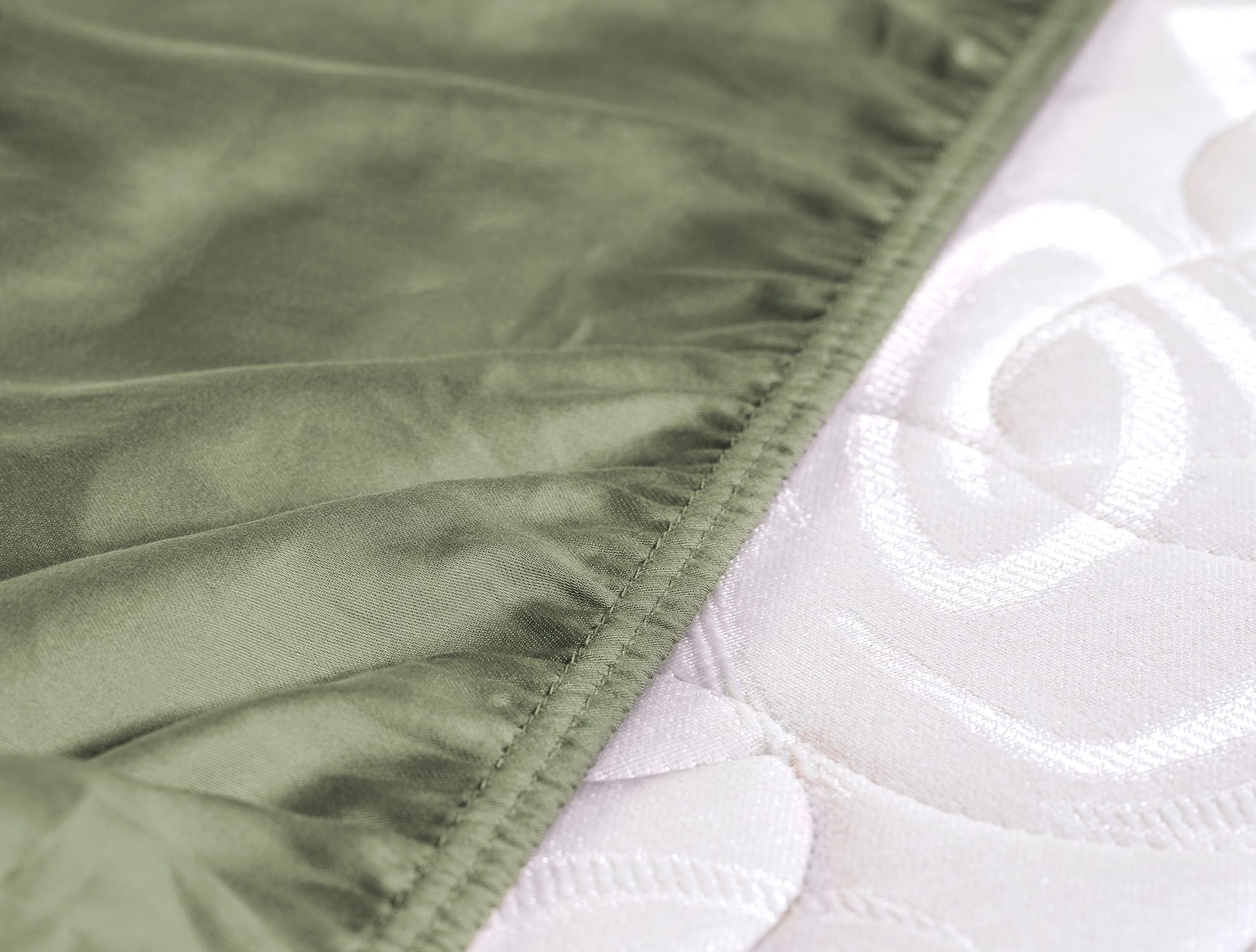 Twin Size 100% Cotton Sateen Fitted Sheet - Soft & Smooth Bedding