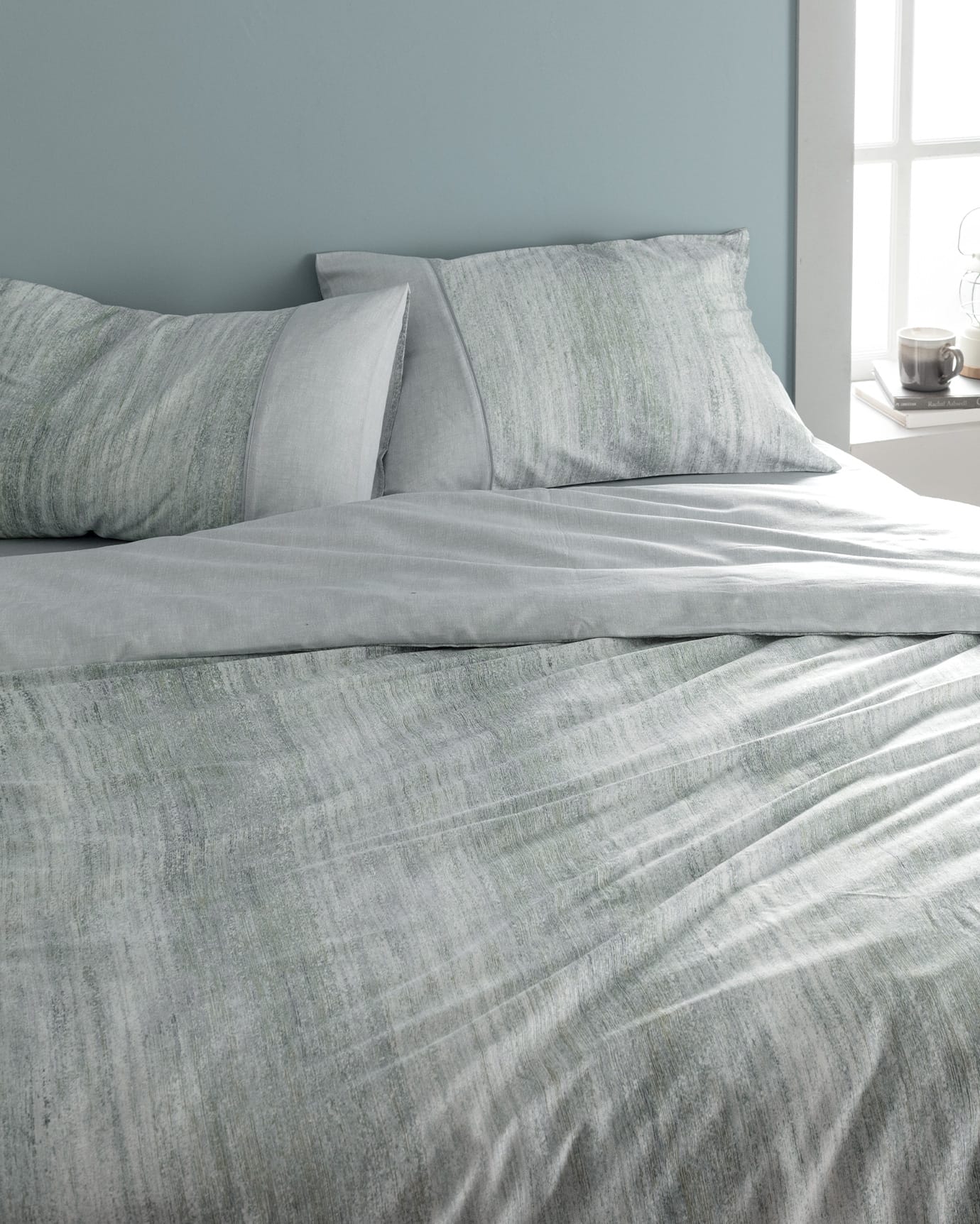 100% Cotton King Size Duvet Cover Set - Crepe Printed Design