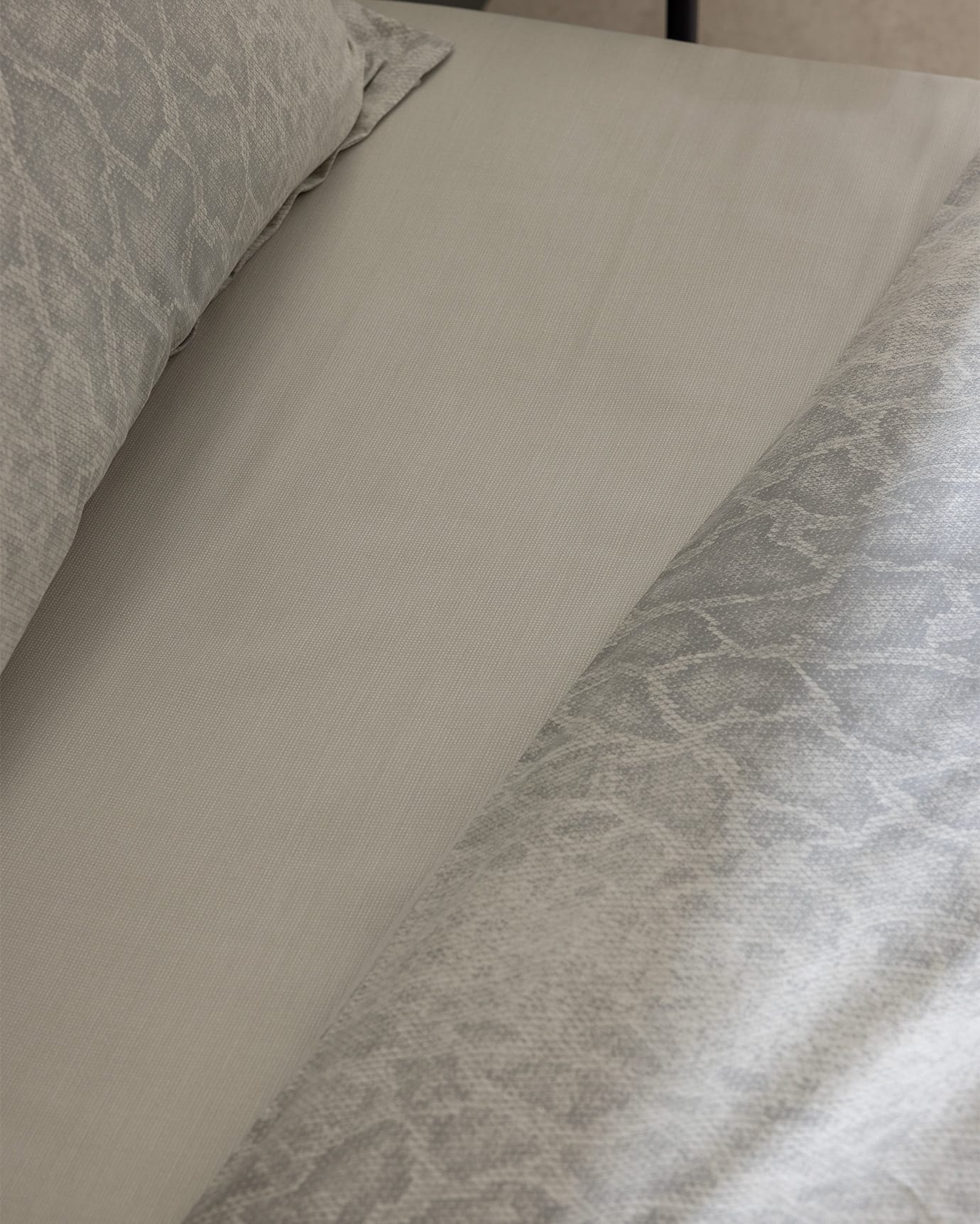 Elaine Double Bed 100% Cotton Printed Sateen Duvet Cover Set