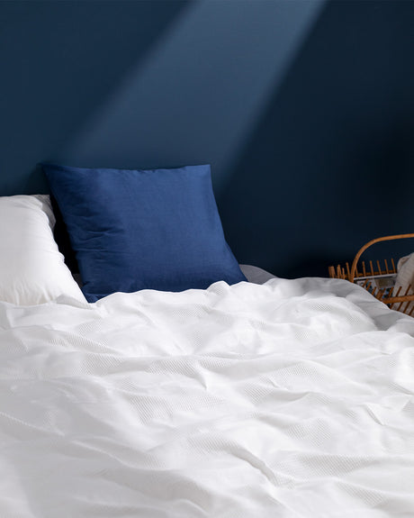 Mathilda King Size Ecocell Plain Weave Coverlet