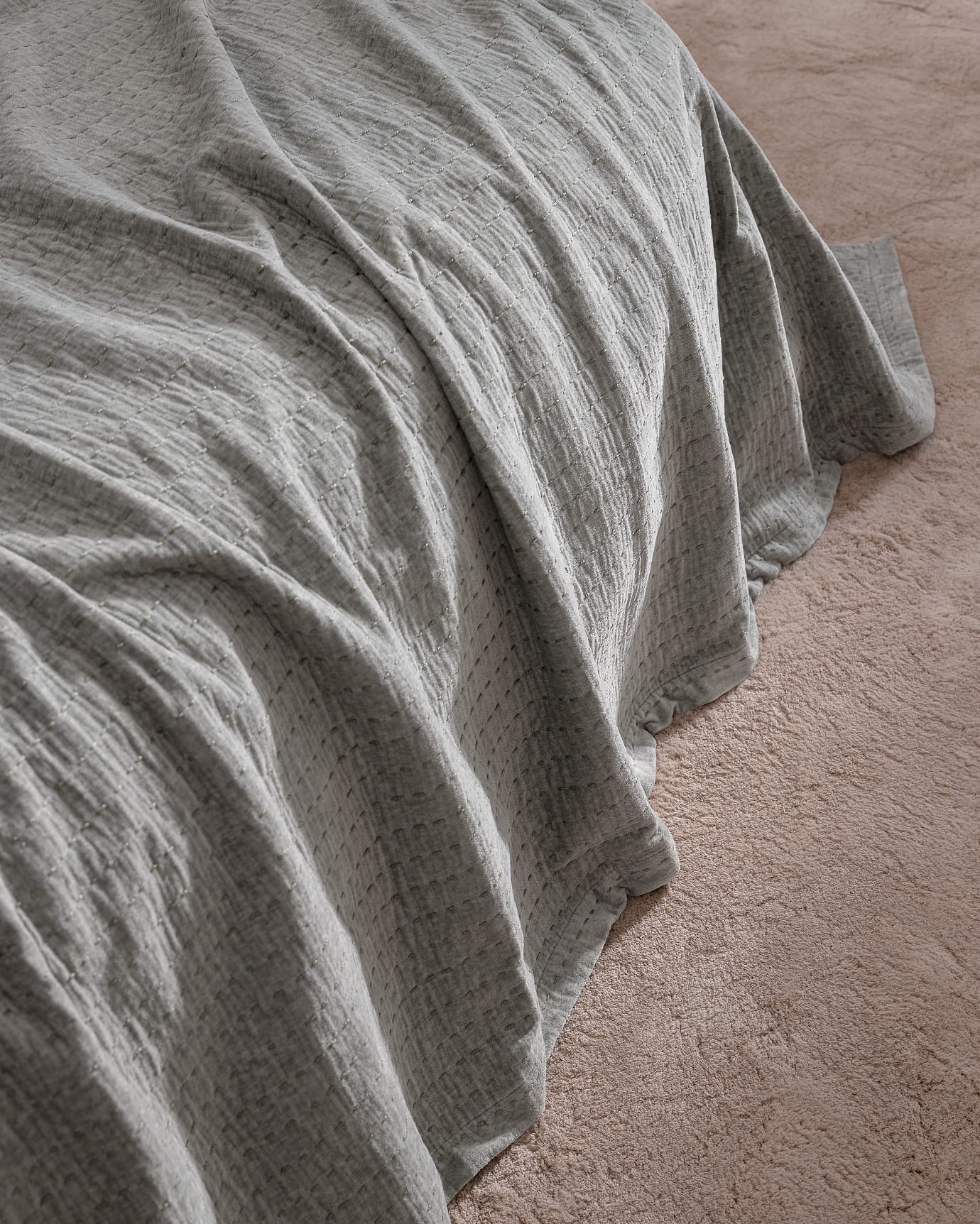 Feolette Pattern Double Bedspread Set