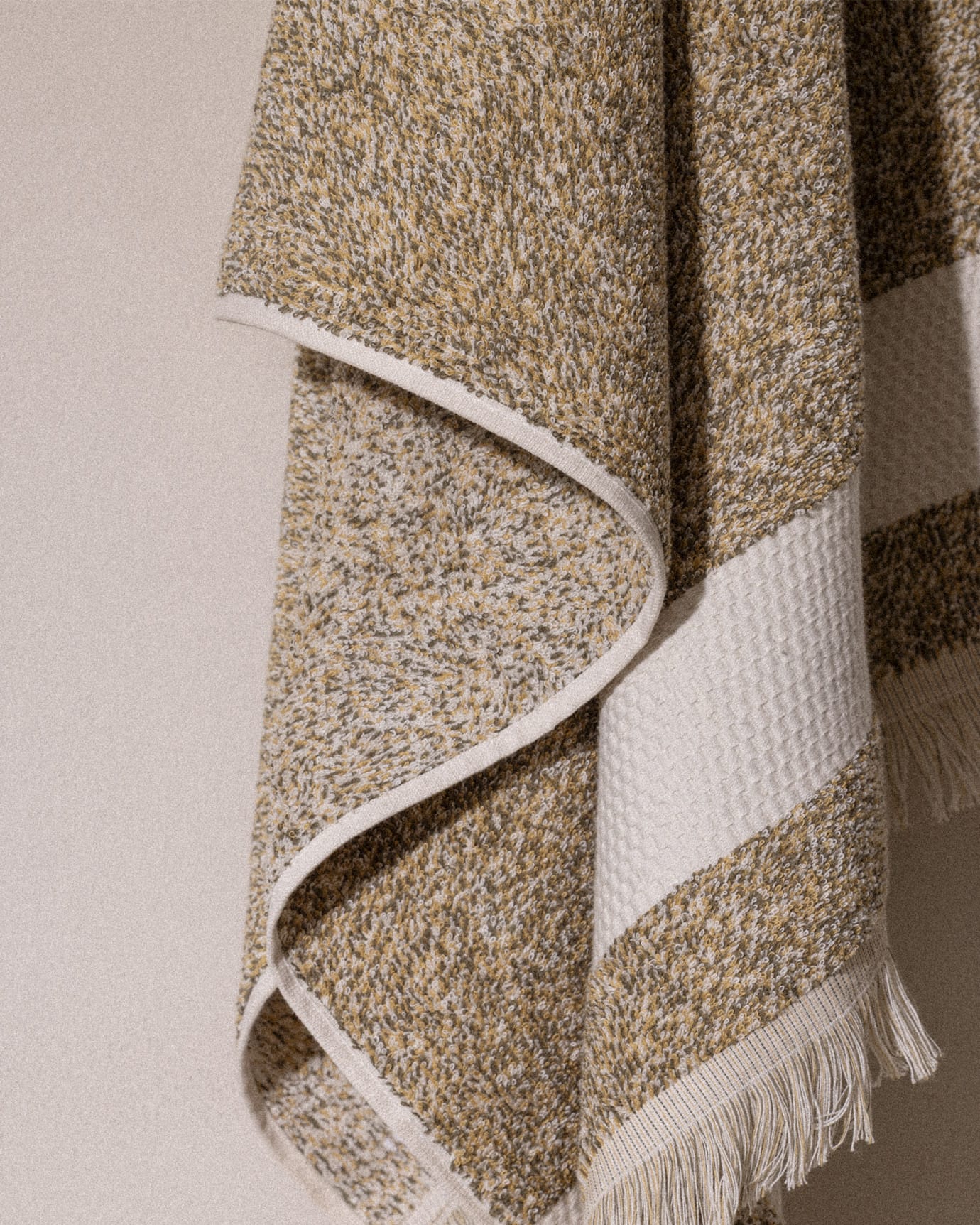Brest 100% Cotton Bath Towel - Ultra Soft & Absorbent
