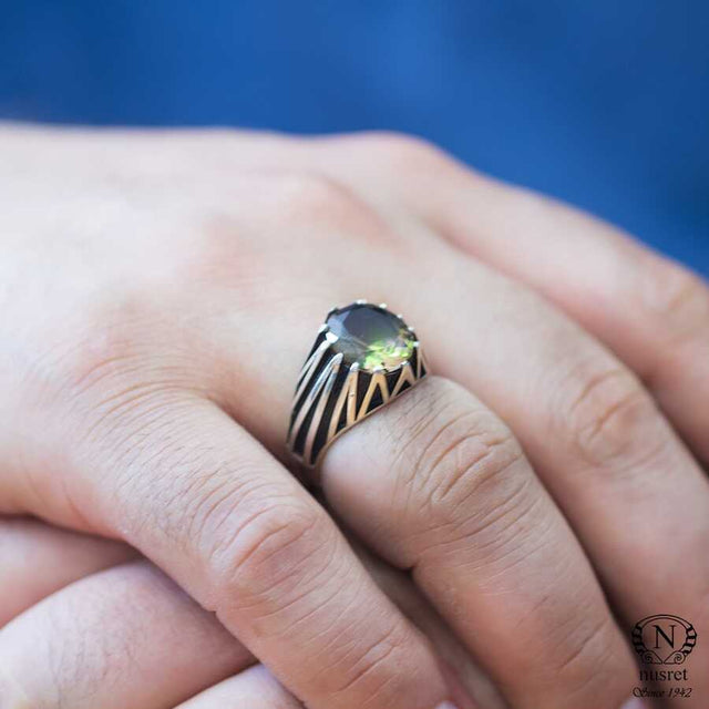 Men's 925 Sterling Silver Ring - Oval Zultanite Zigzag Design