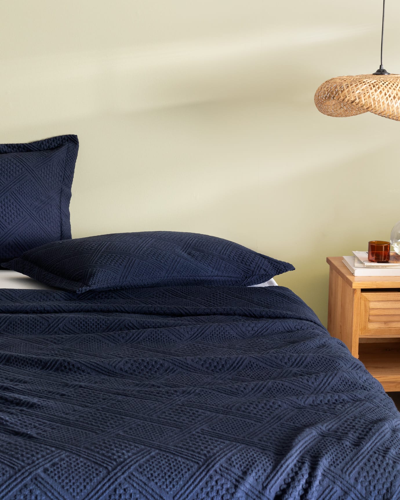 Triangle Pattern Double Bedspread - Geometric Bed Cover