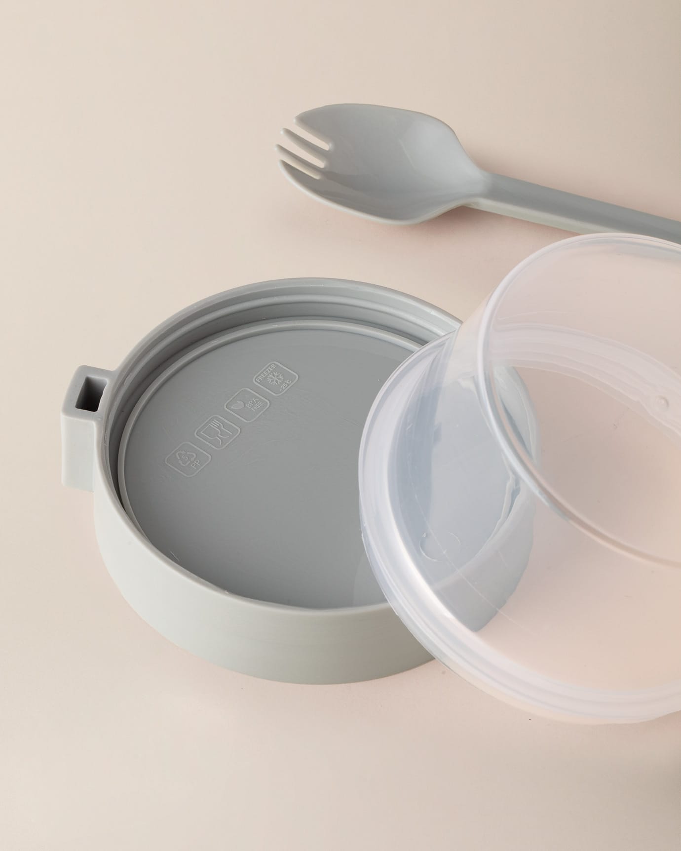 Portable Snack Container with Spoon, 400ml Food Storage Box, Soft Green