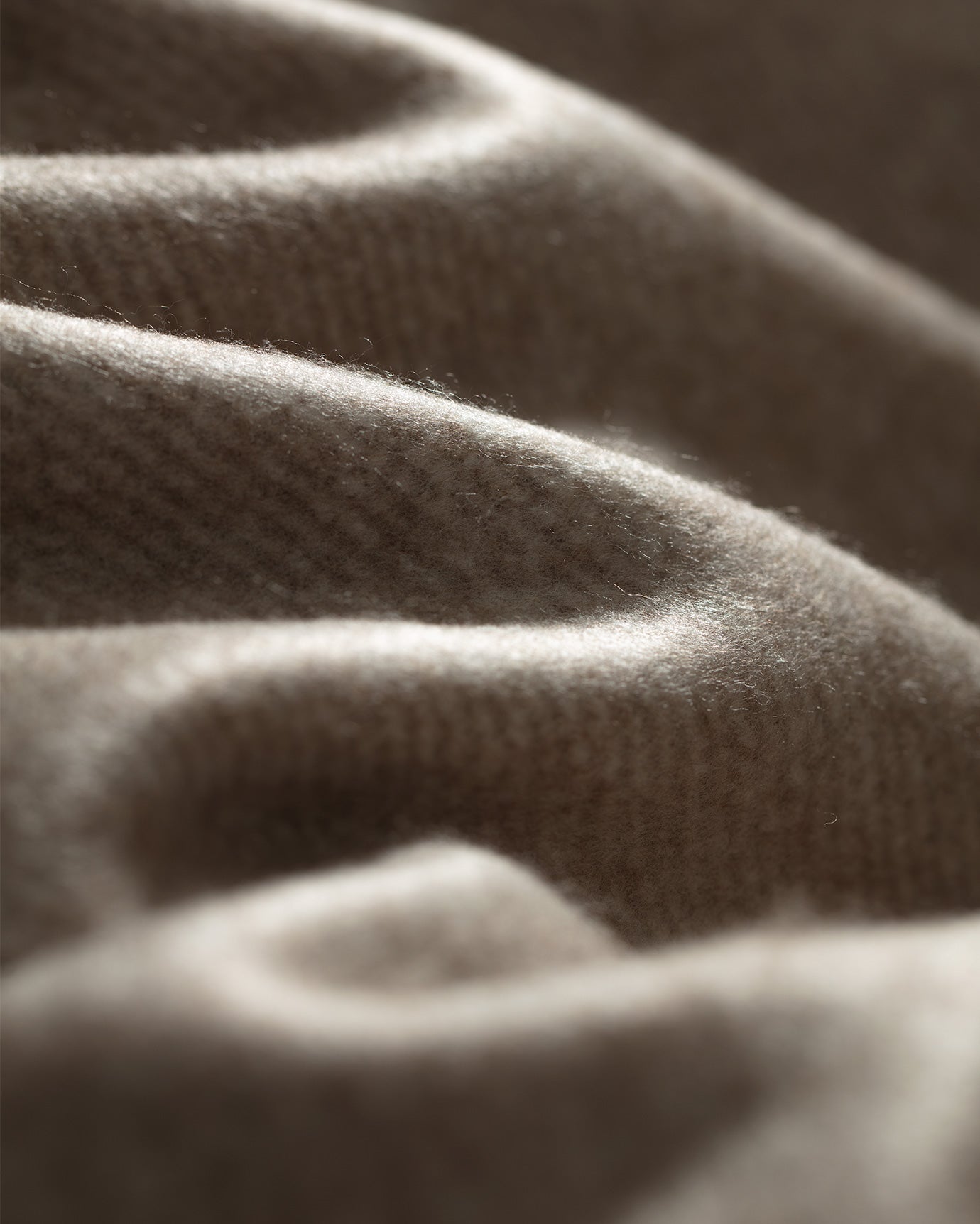 Soft Acrylic Blend TV Blanket - Ultimate Cozy Home Comfort