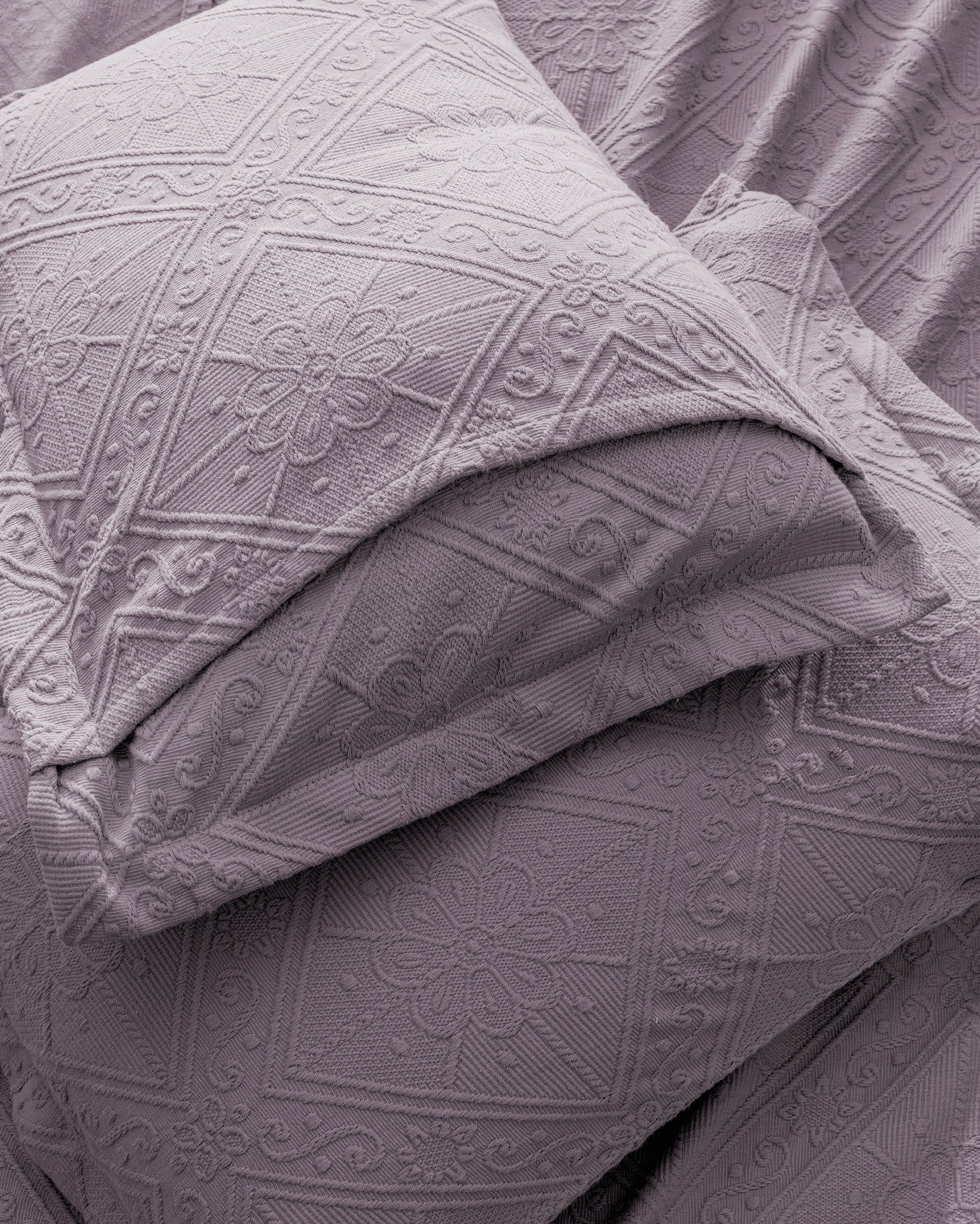 100% Cotton King Size Bedspread - Elegant Marjolaina Design