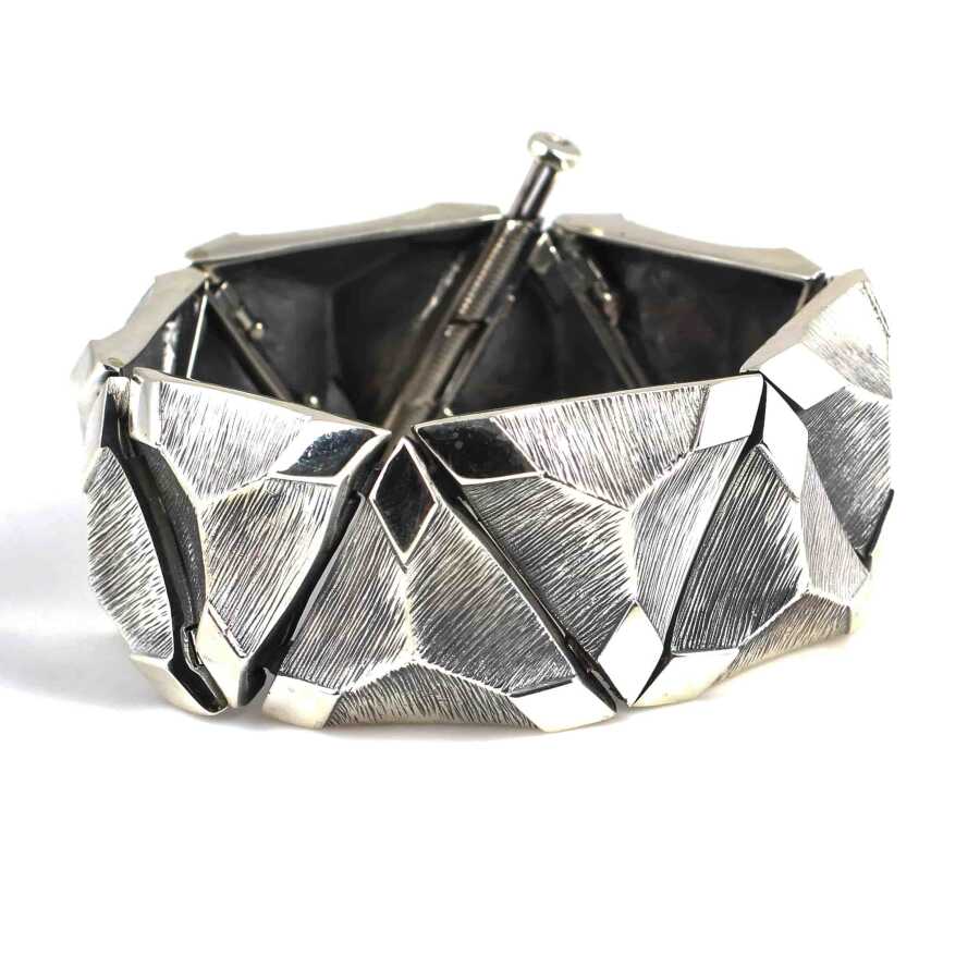 Premium 925 Sterling Silver Striped Triangle Bracelet