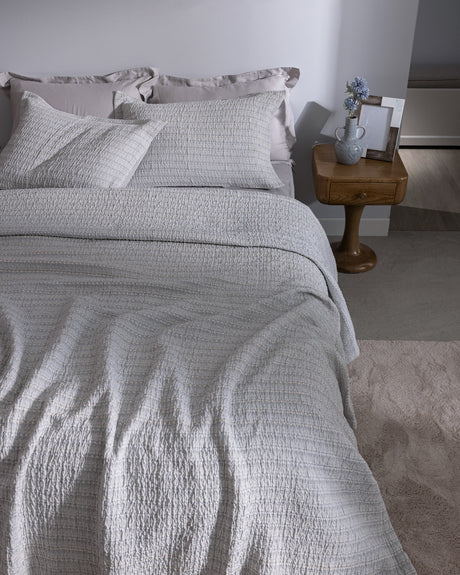 Polyester Cotton Viscose Blend Double Bedspread - Modern Petite Style