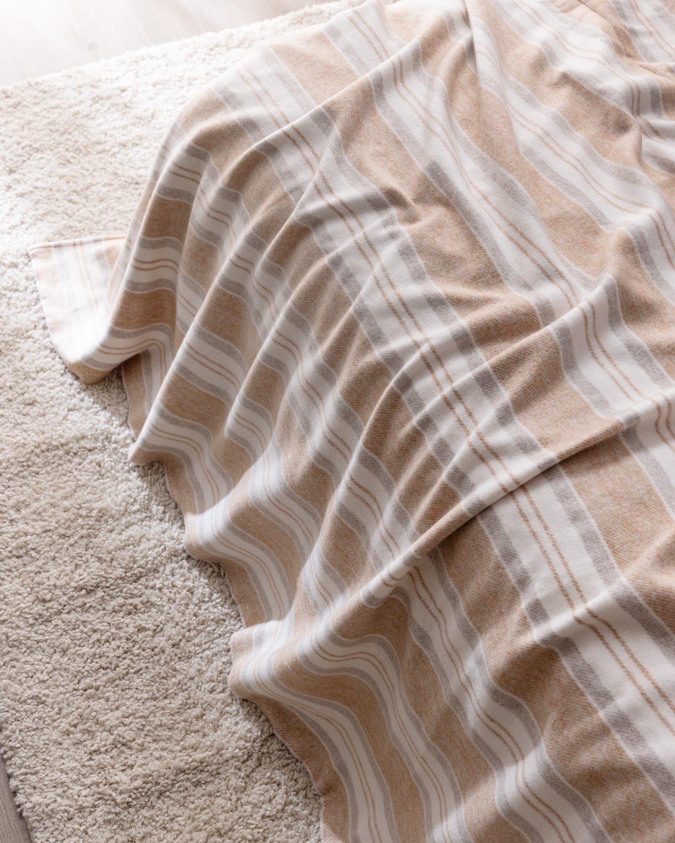 Nanny Double Blanket - Ultra Soft Camel Cozy Throw
