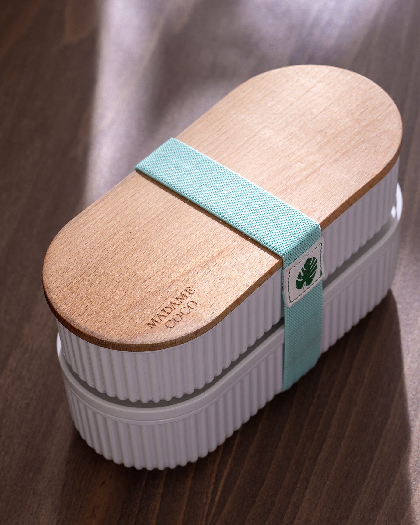 Mintgroene 2-delige lunchbox set voor voedselopslag met houten deksels - 2x500ml inhoud