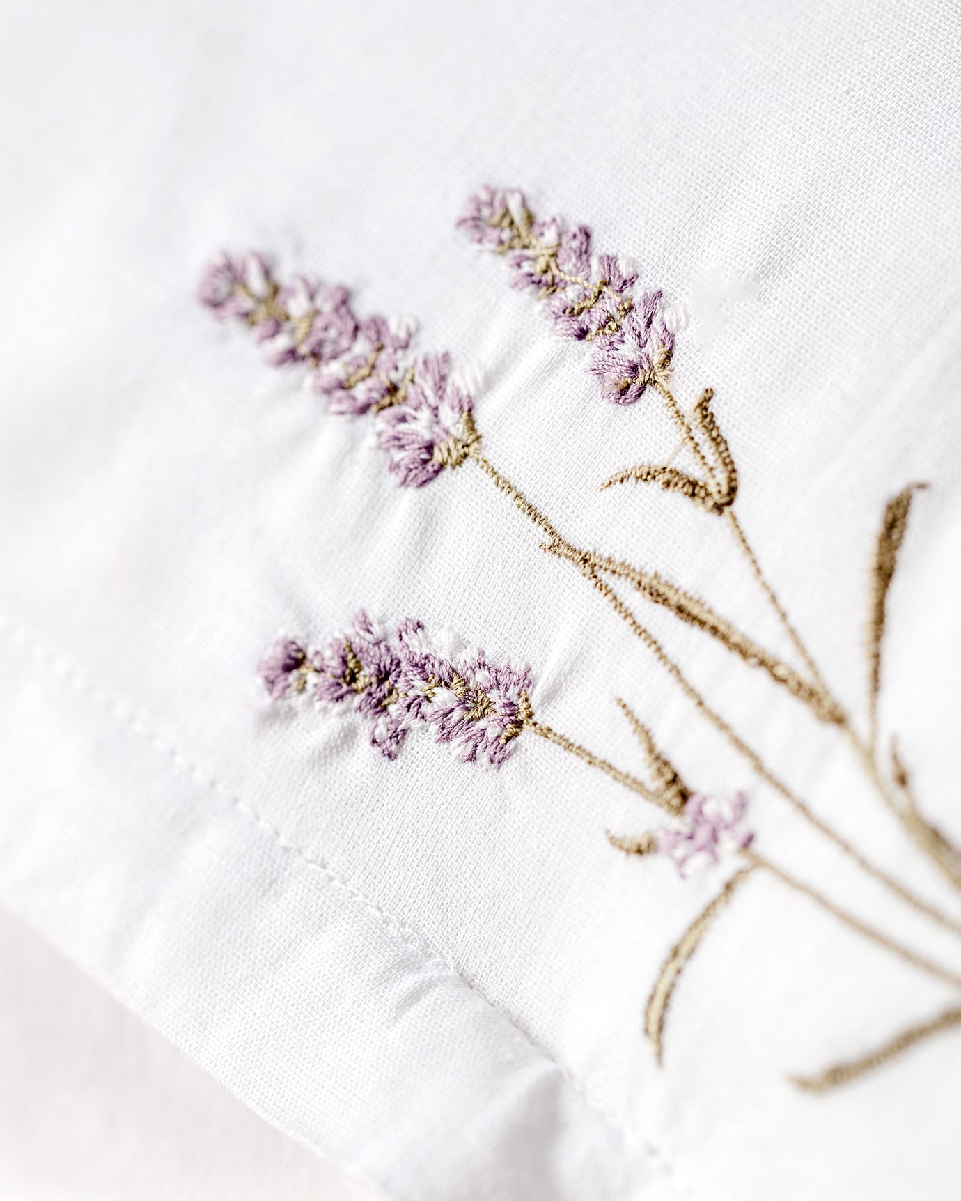 100% Cotton Purple Pillowcase - Soft & Breathable Bedding Cover