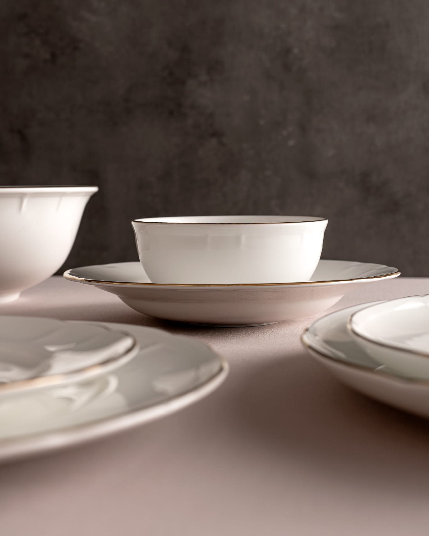Fine Bone Porcelain 6-Person Dinner Set - Elegant White & Gold