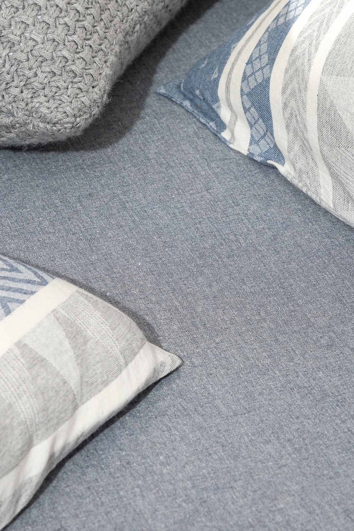 Soft Blend Single Duvet Cover Set - Jacquard Pattern, Grey/Navy