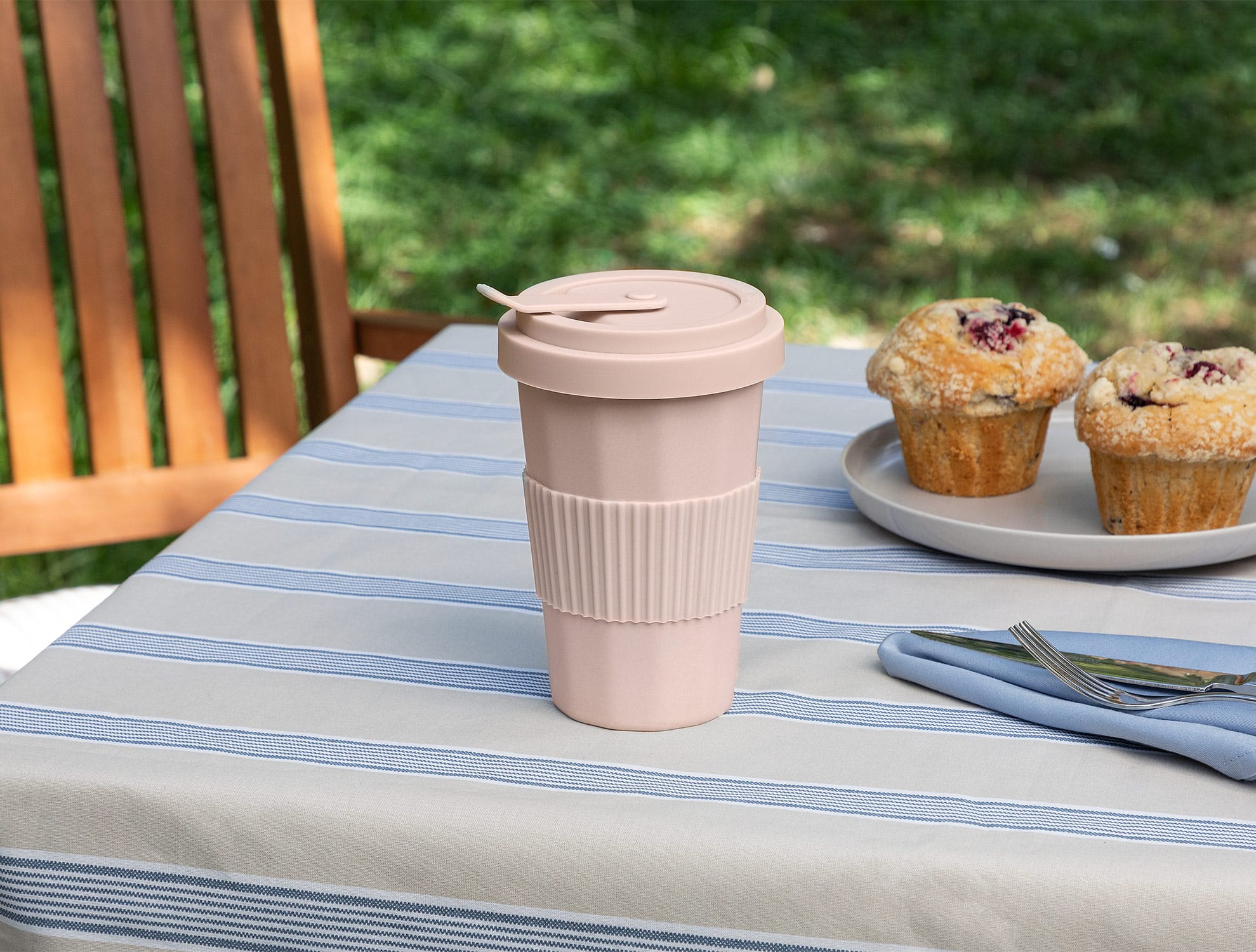 New Bone China Grand Mug - Everyday Comfort & Timeless Style