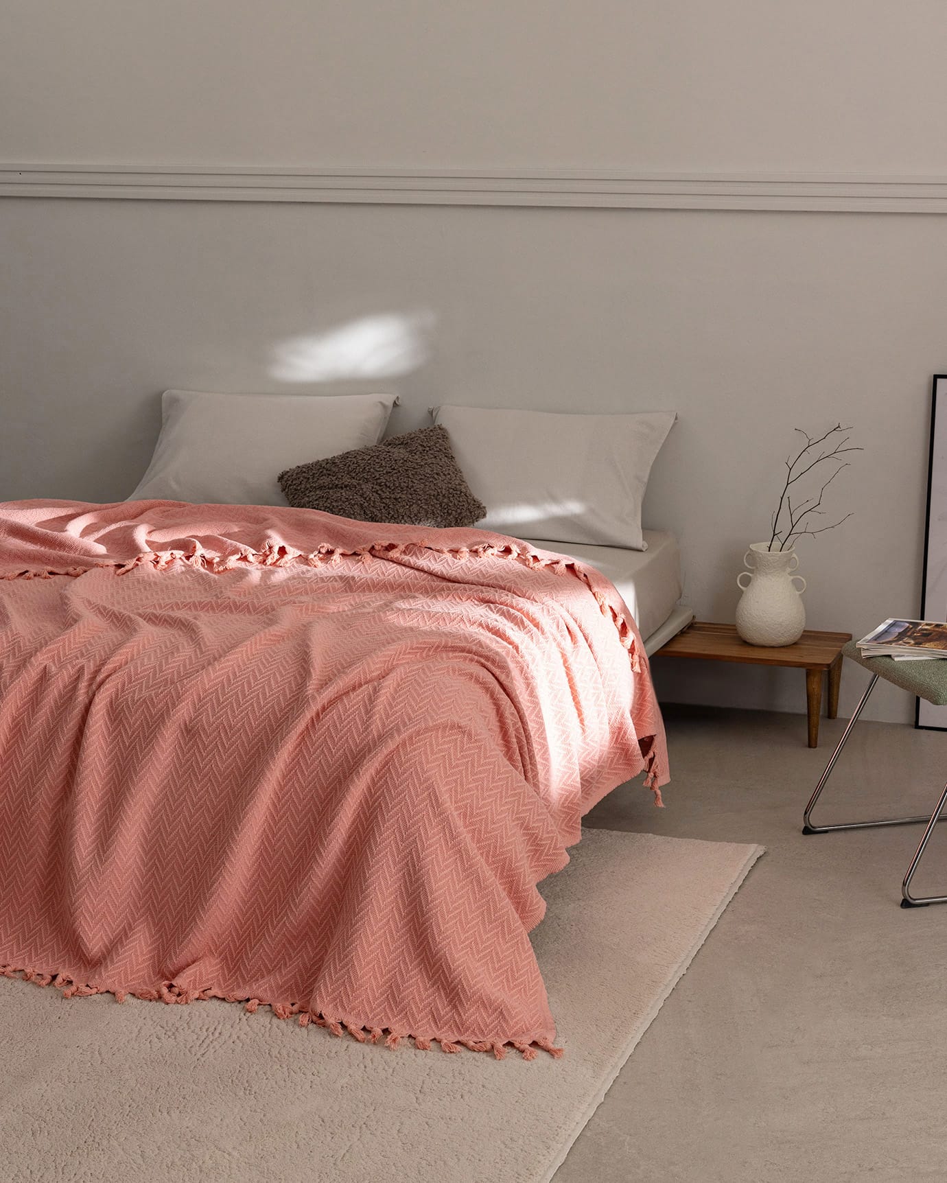 Elegant Powder Pink Twin Bedspread