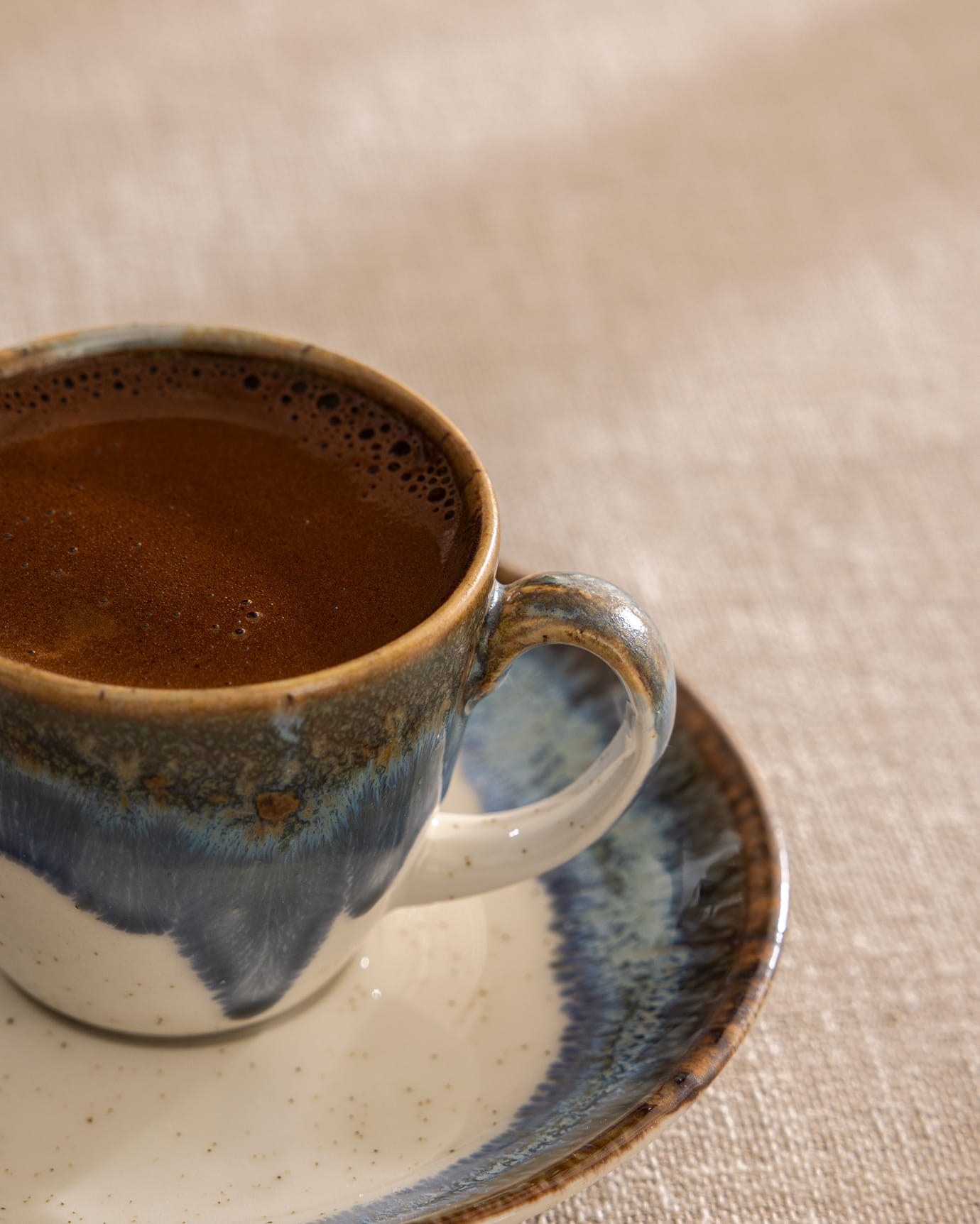 High-Quality Porcelain Coffee Cup Set - Elegant Tableware for Six